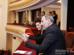 «Եվ այսօր հիշում եմ 80-ականները, երբ Հայաստանի երիտասարդությունը ծածուկ Ձախ Հարութ էր լսում». Նիկոլ Փաշինյան